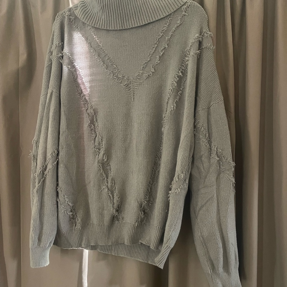 Buckle Open back Willow Light Gray Distressed Turtleneck Sweater NWOT